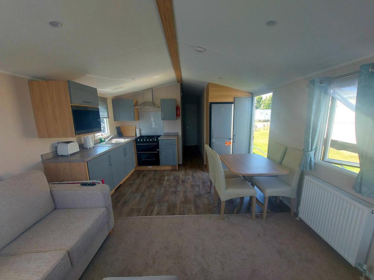 Sophie'S Caravan Camber Luaran gambar